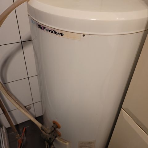 Varmtvannsbereder 200 liter