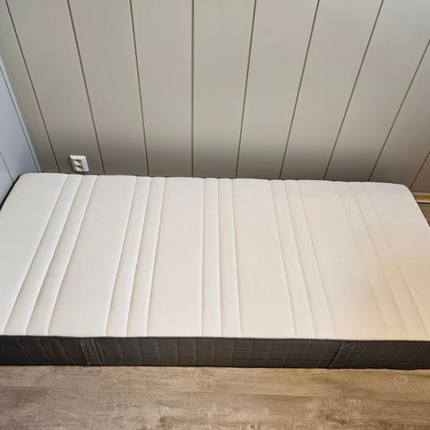 Ikea madrass 90x200cm