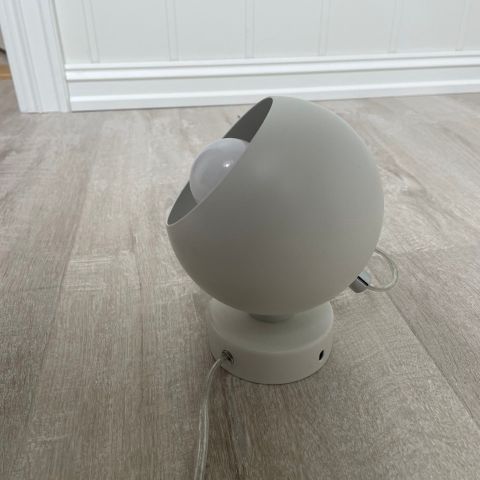 Frandsen Ball vegglampe