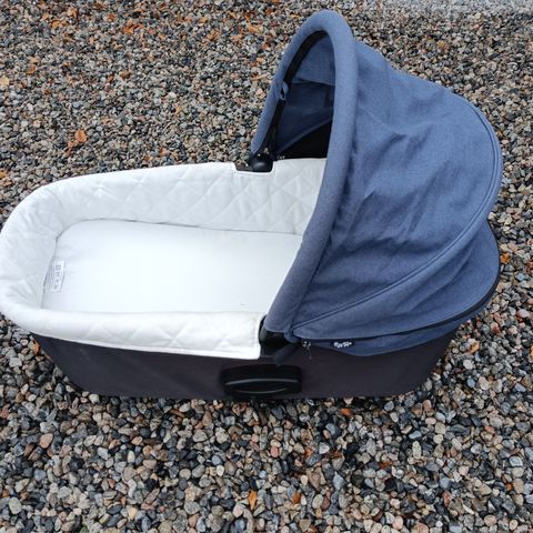 Deluxe Pram babyjogger