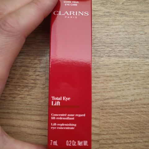 Uåpnet, ny Clarins Total Eye Lift øyekrem