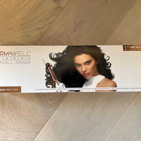 Kendall Jenner Formawell pro curl