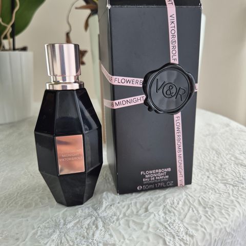 Flowerbomb Midnight parfyme 50ml edp