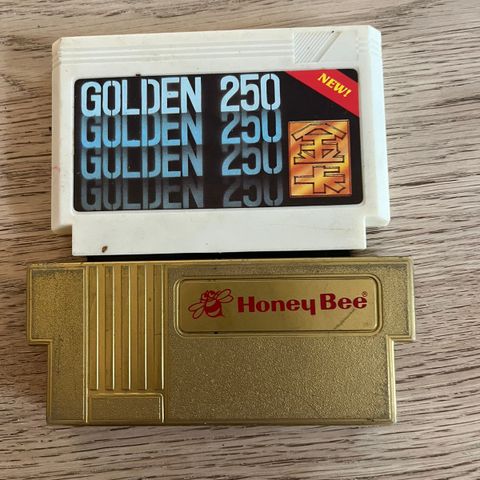 Sjelden 250 spill i ett. Nintendo 8 bit.