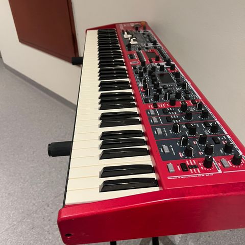 Nord stage 3 Compact 73