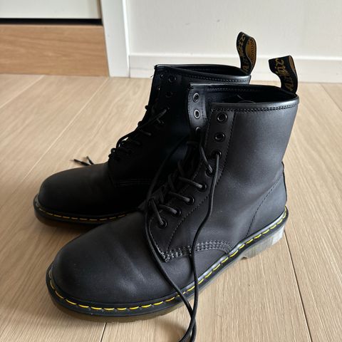 Dr.Martens 1460 skinnstøvler herre str. 45