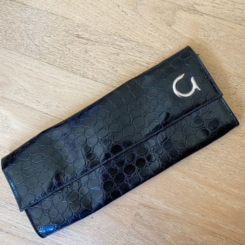 Ubrukt svart clutch/konvoluttveske