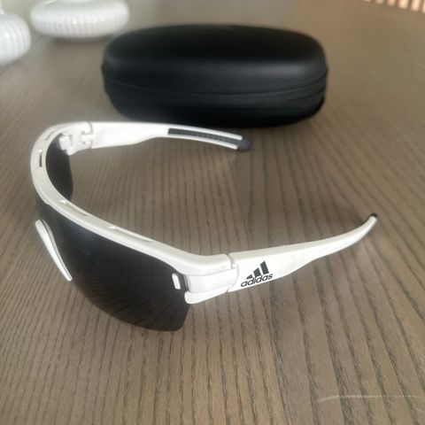 Adidas sykkel/solbrille