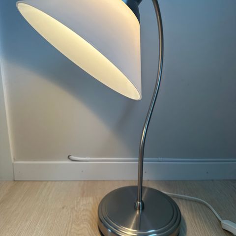 Kroby Retro Bordlampe fra IKEA