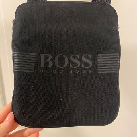 Hugo Boss sidebag/rumpetaske