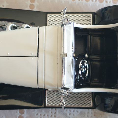 Mercedes Benz SSK/SSKL ca 1929. 1:18 Vakker scalamodell