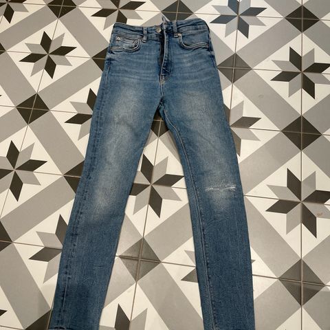 Skinny jeans fra Zara