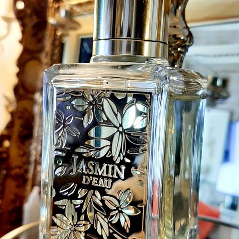 Dekanter av Jasmin D'Eau fra  Maison Lancome