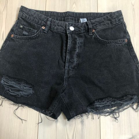 Ny low waist shorts str. 34