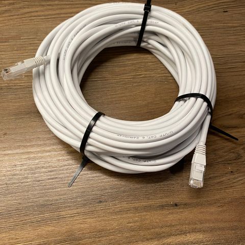 Ethernet  CAT-6 kabel 15 meter