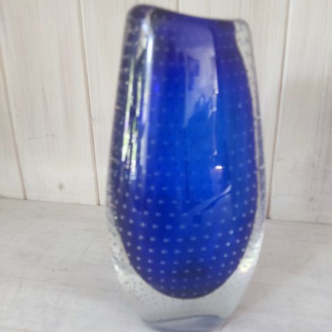 Stor Magnor kunstglass vase