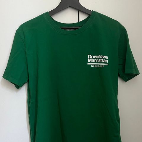 Grønn kortermet t-skjorte