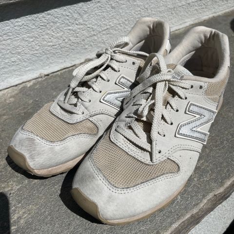 New Balance 996 Classic sneakers str. 39, kr 250,-