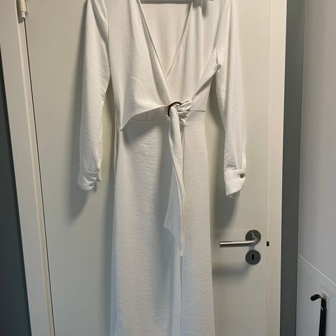 Hvit kjole fra Zara
