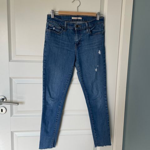 Levi’s 710 skinny jeans