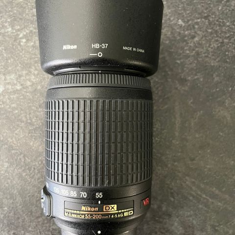 Nikon DX 55-200 mm
