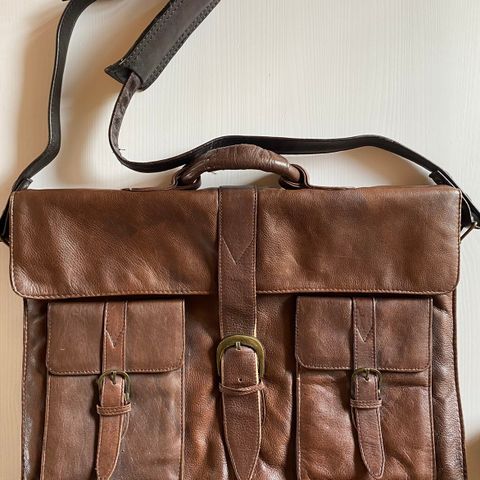 Stor retro skinnveske / bag