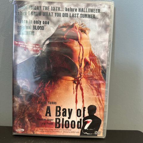 A bay of blood - Ny i plast!