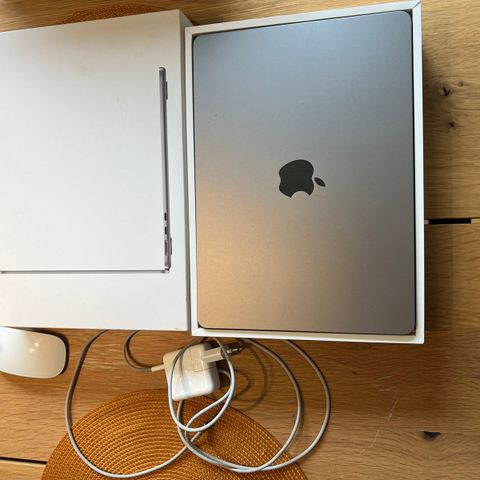 MacBook Air M2 2022 8/512GB