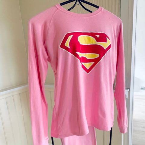 Superman pysjamas overdel 10-12 år