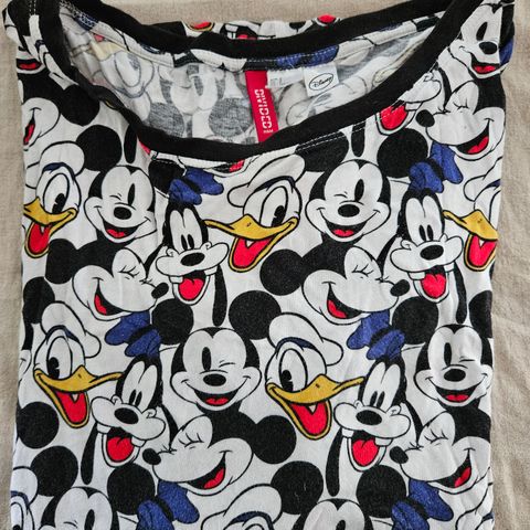 Topp/ t- shirt Disney
