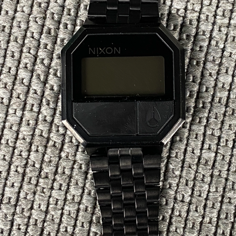 NIXON Robot Rock