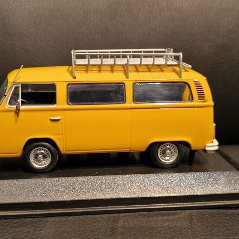 VW T1 buss Limited Edition 1:43