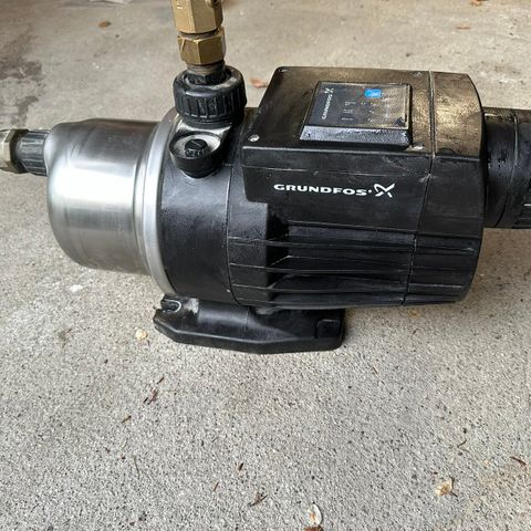 Grundfos MQ3-45 B vannforsyningspumpe