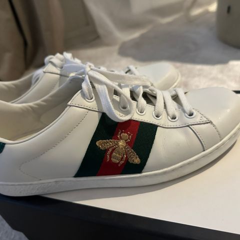 Gucci sneakers str 39