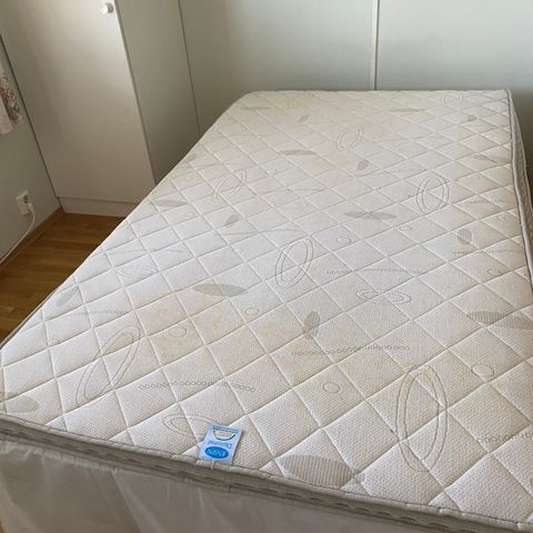 free Bed Give Away