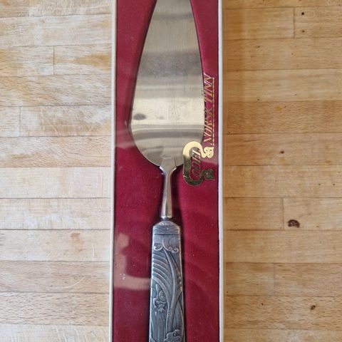 Odel Norsk tinn - Kakespade m/kniv art.475