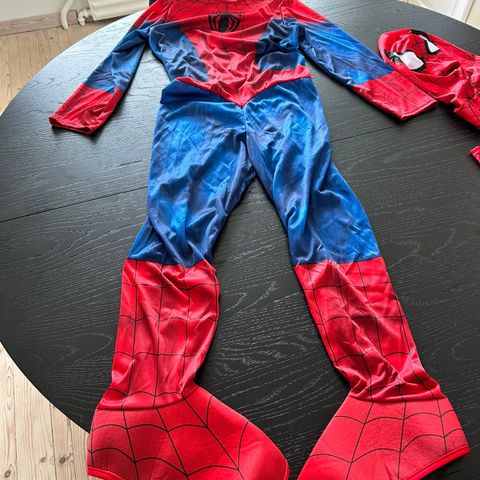 Spider-Man kostymet str 12-14 år