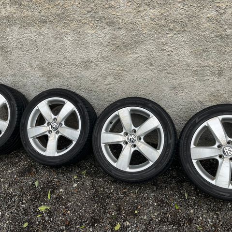 17’’ VW originale felger m/dekk