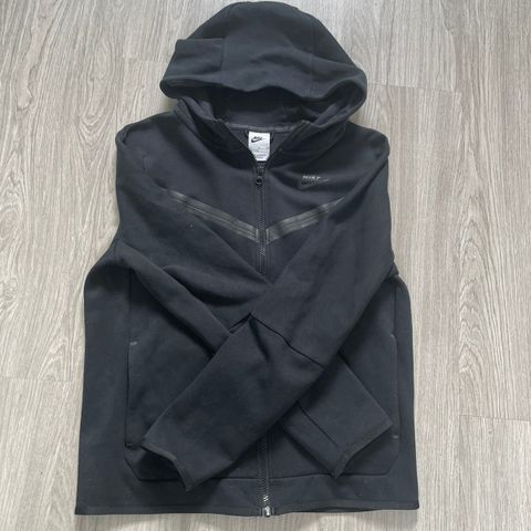 Nike tech fleece