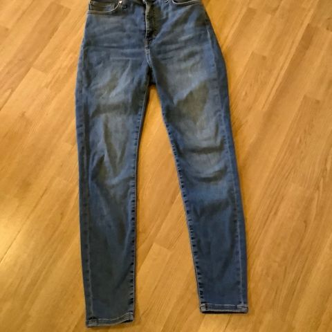 Jeans/ Dongeri bukse Bik-Bok str S ( to stk )
