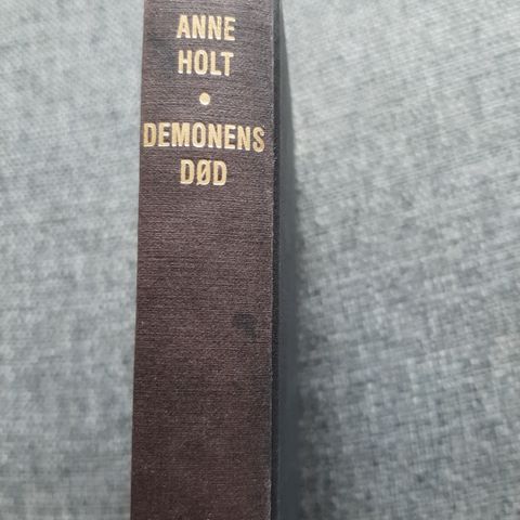 Demonens død.