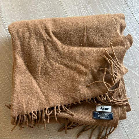 Acne Canada skjerf