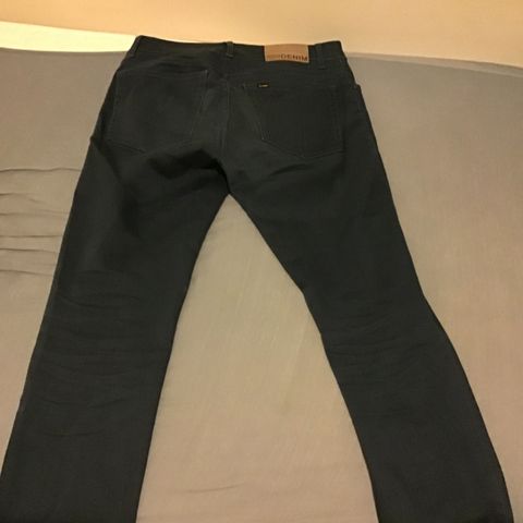 Mario Conti  Slim Steve jeans selges