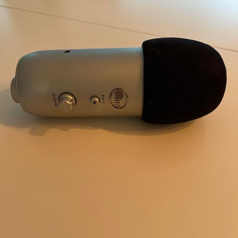 Blue yeti microphone