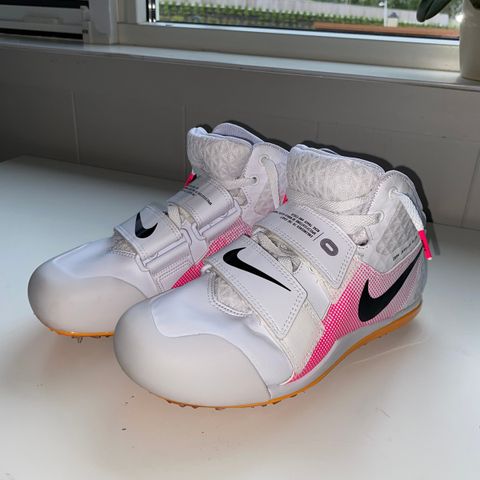 Nike zoom javelin elite 3 (brukt 1 gang)