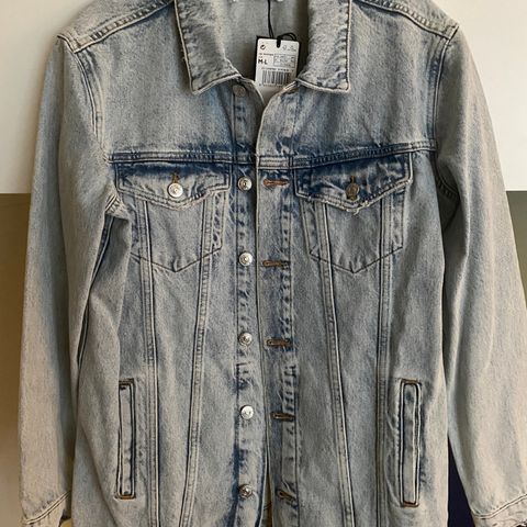 Denim jakke str M/L fra Mango