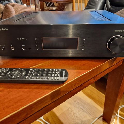 Cambridge Audio Azur 851D forforsterker / DAC