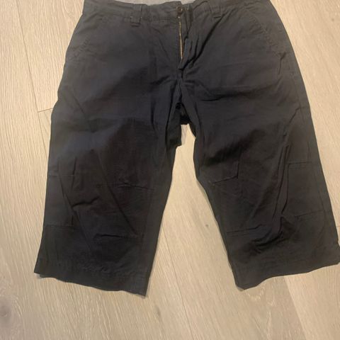 Chino shorts selges rimelig!