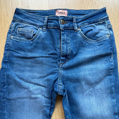 Lite brukt jeans i str M
