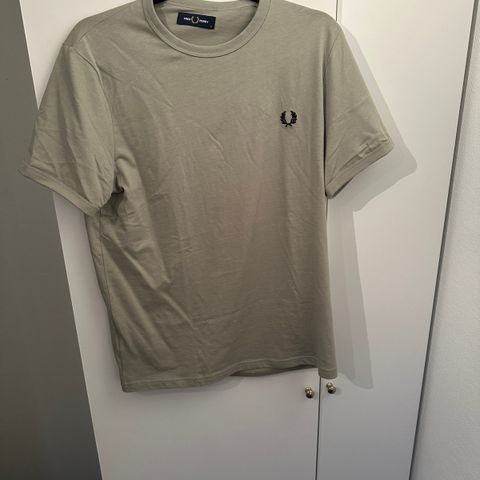 Fred perry tskjorte